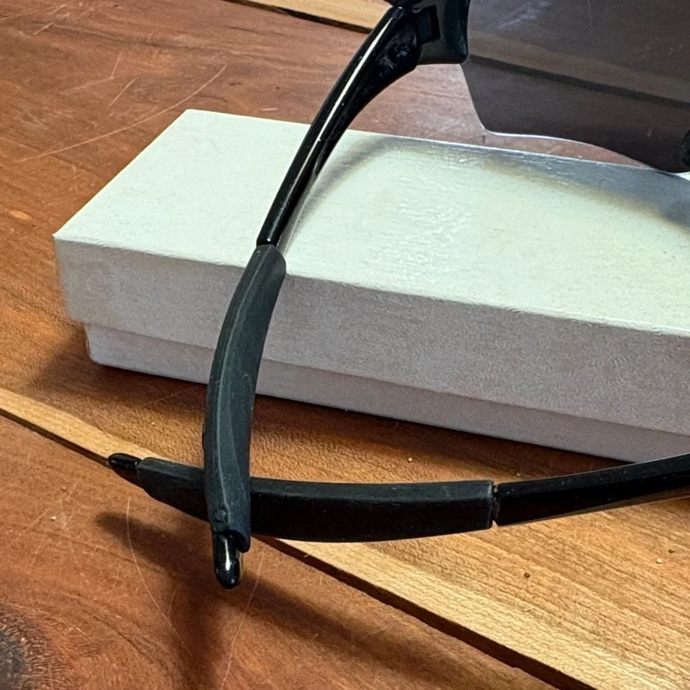 Oakley Enduring Edge Black Sports Sunglasses-FLAWED